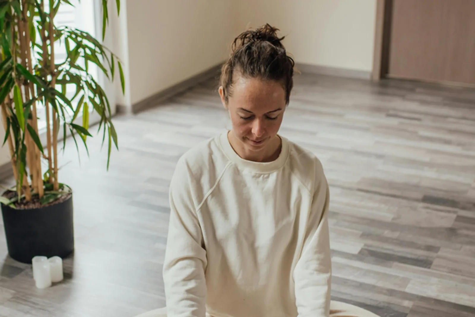 Sessão de Reiki Kabbala no Núcleo Shamah em Guarujá para equilíbrio físico, mental e espiritual.